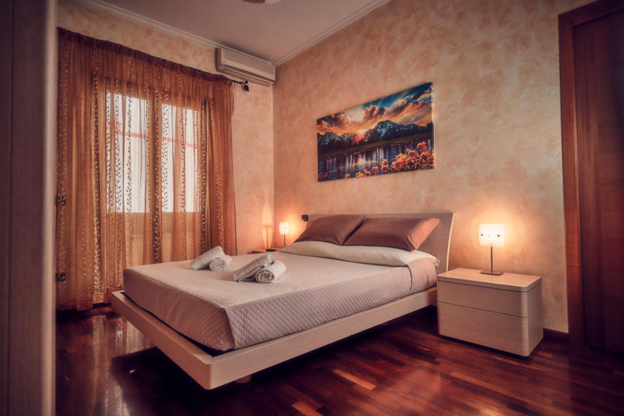 Travelershome Ciampino Suite Kültér fotó
