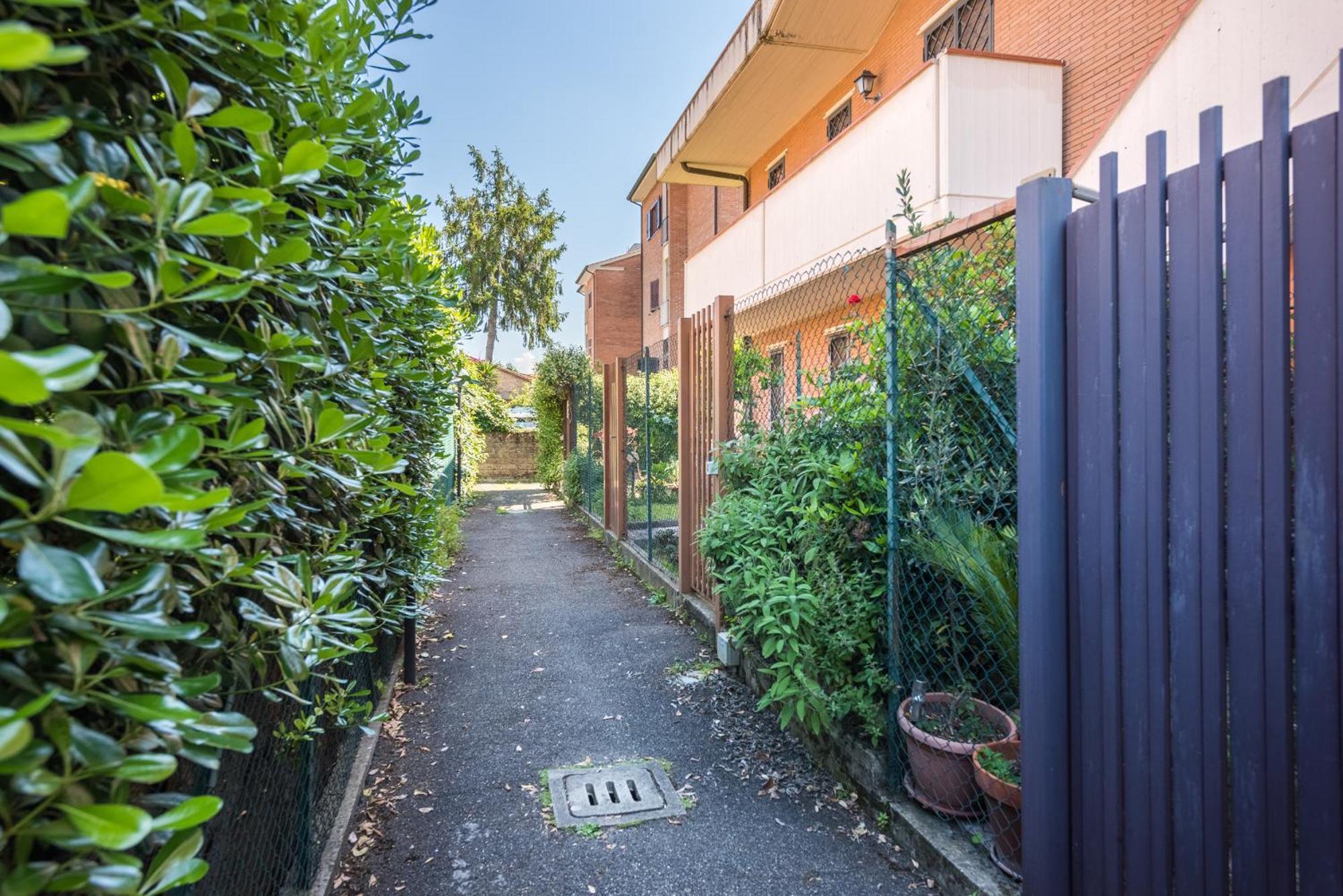 Travelershome Ciampino Suite Kültér fotó