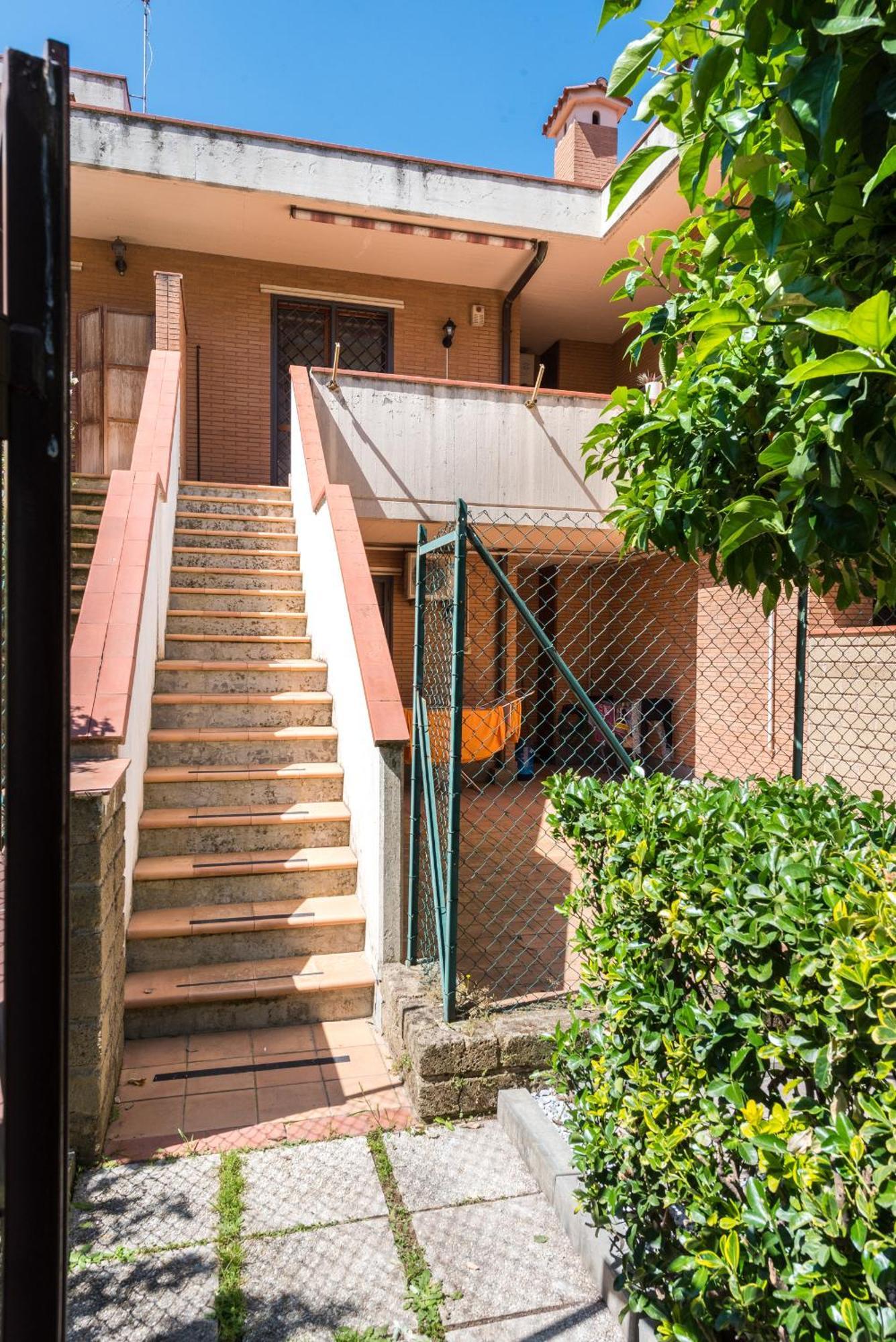 Travelershome Ciampino Suite Kültér fotó