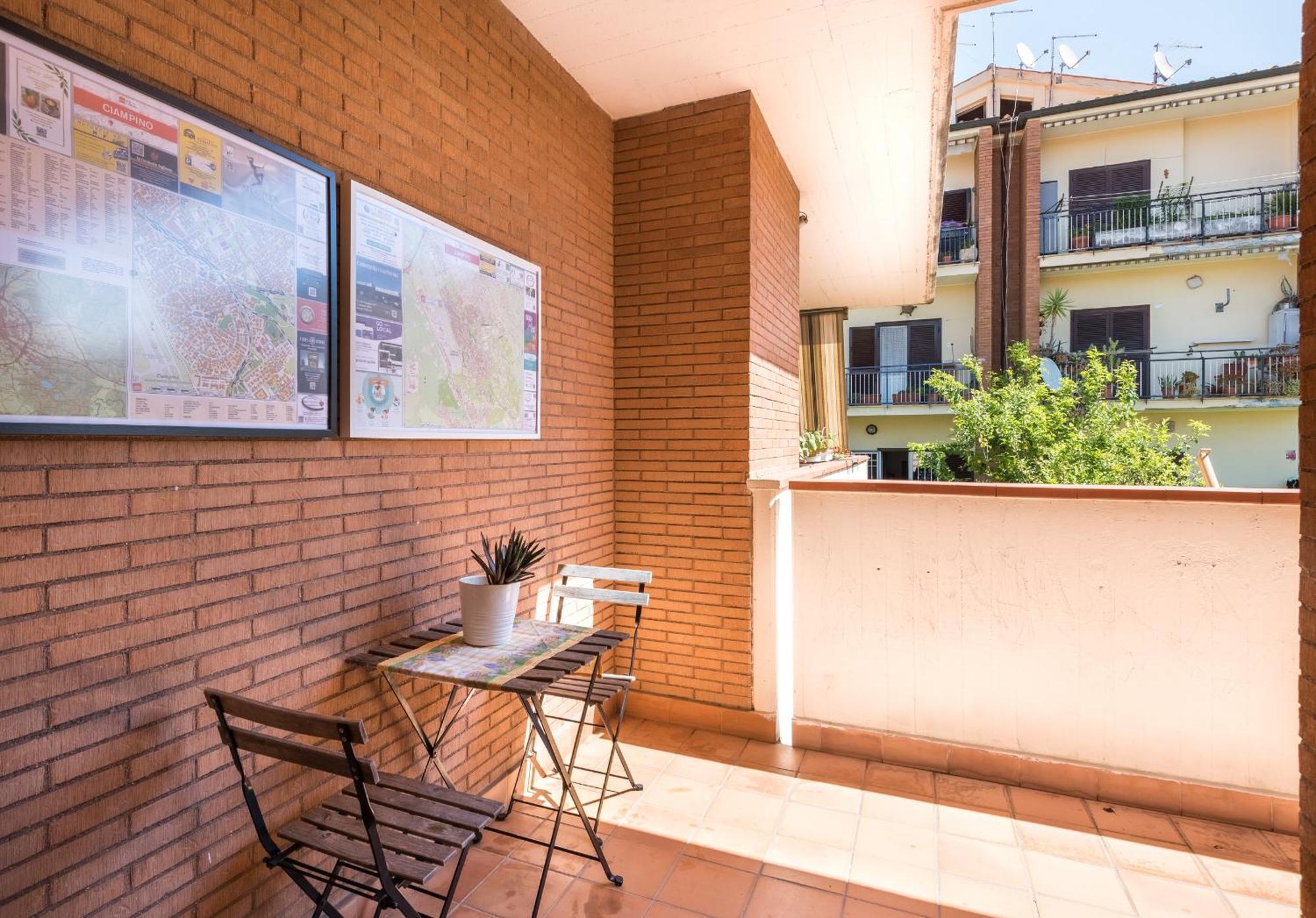 Travelershome Ciampino Suite Kültér fotó